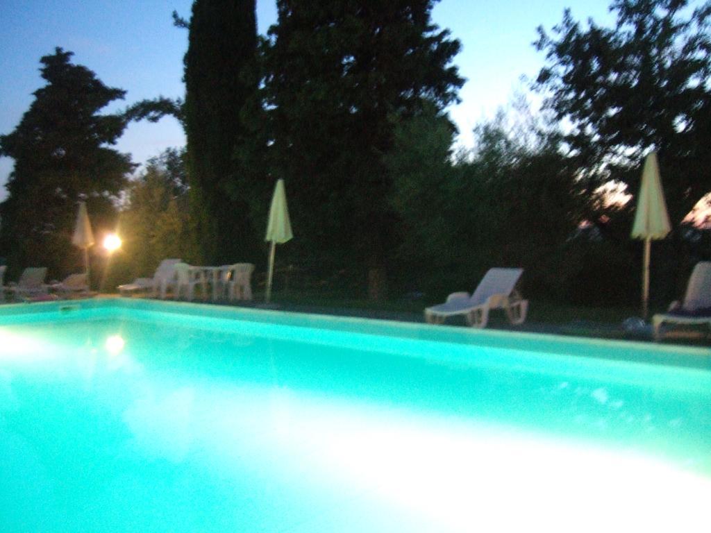 Agriturismo Relais Poggio Primo Borro ภายนอก รูปภาพ